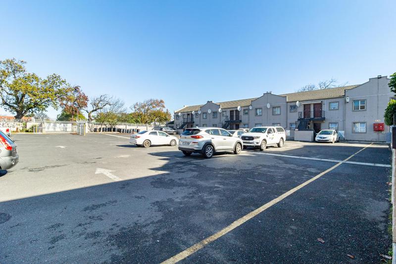 2 Bedroom Property for Sale in Belmont Park Western Cape